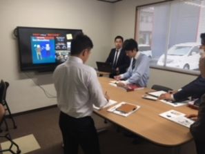 週学習会の様子 週学習会の様子