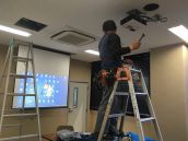 T社様　プロジェクター天吊り工事