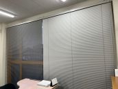 ブラインドを新調して、事務所のイメージが変わりました！