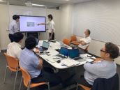 東京営業所＆名古屋営業所　カンタンにWEB会議できます。